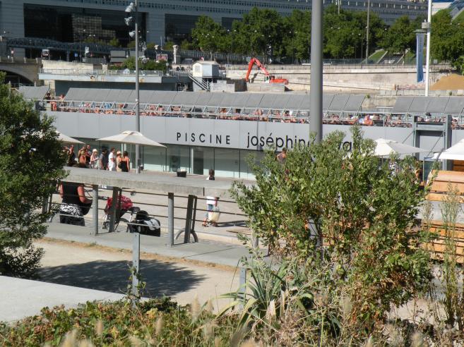  Piscine découverte dans le 13e